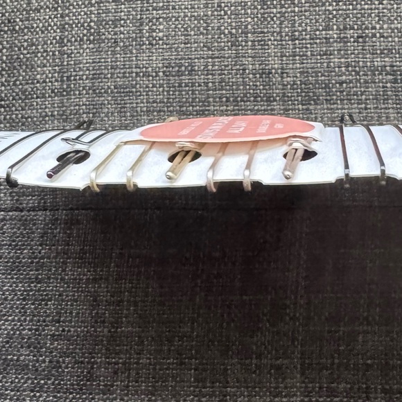 Gimme Fine Hair Bobby Pins - Black, Brown, Gold- 8 PCS - Picture 4 of 12